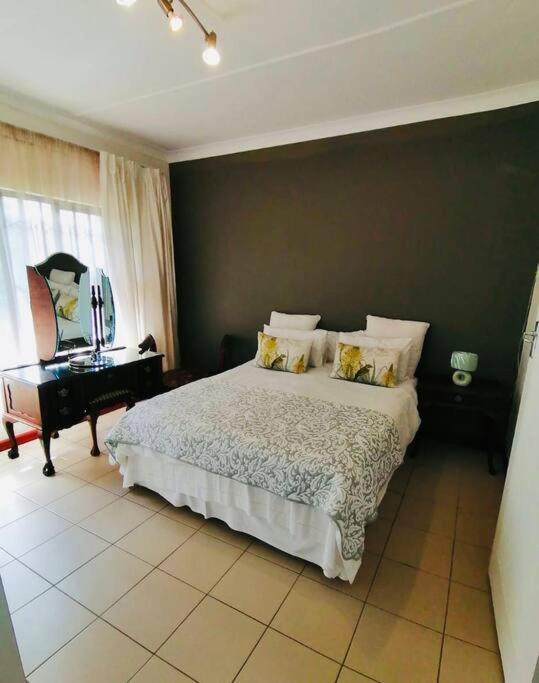 Garden And Park Leisure On Tugela Lejlighed Benoni Eksteriør billede